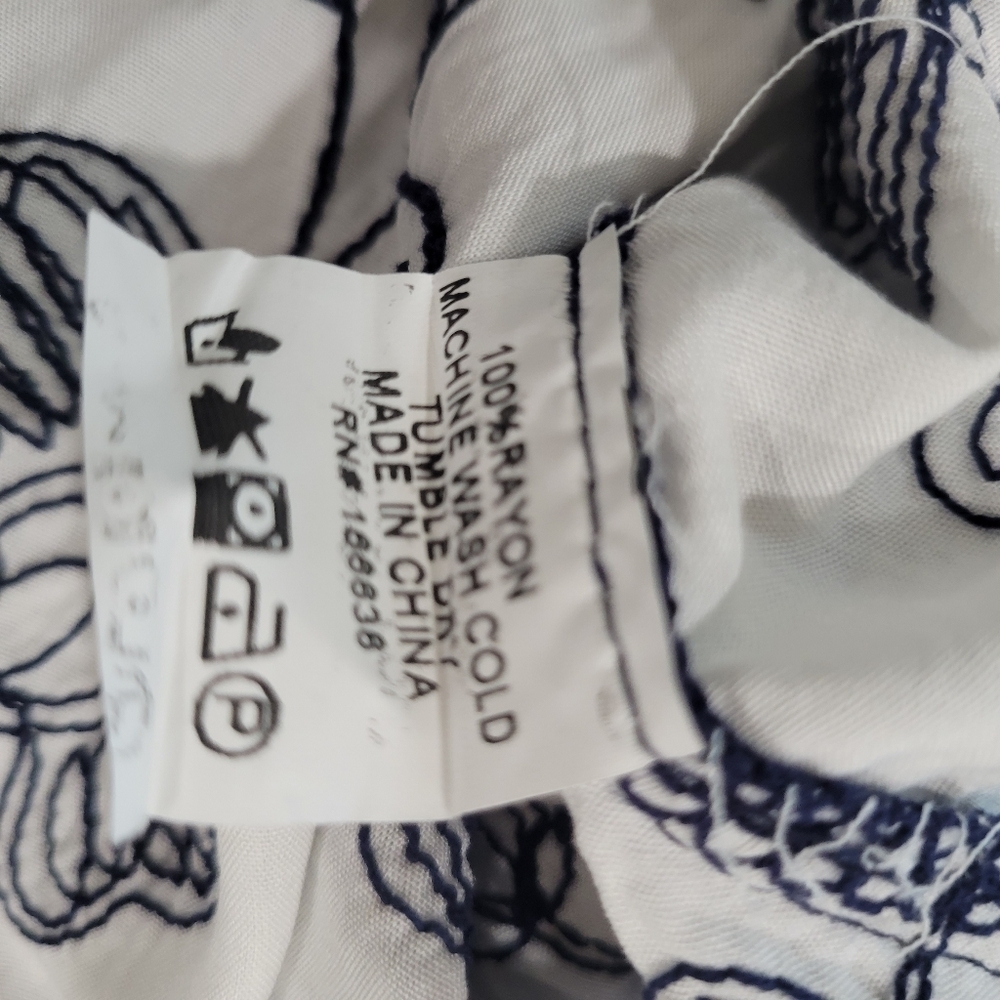 Kindred Women's Embroidered Boho Hippie White Navy Blouse Size S - Picture 11 of 11